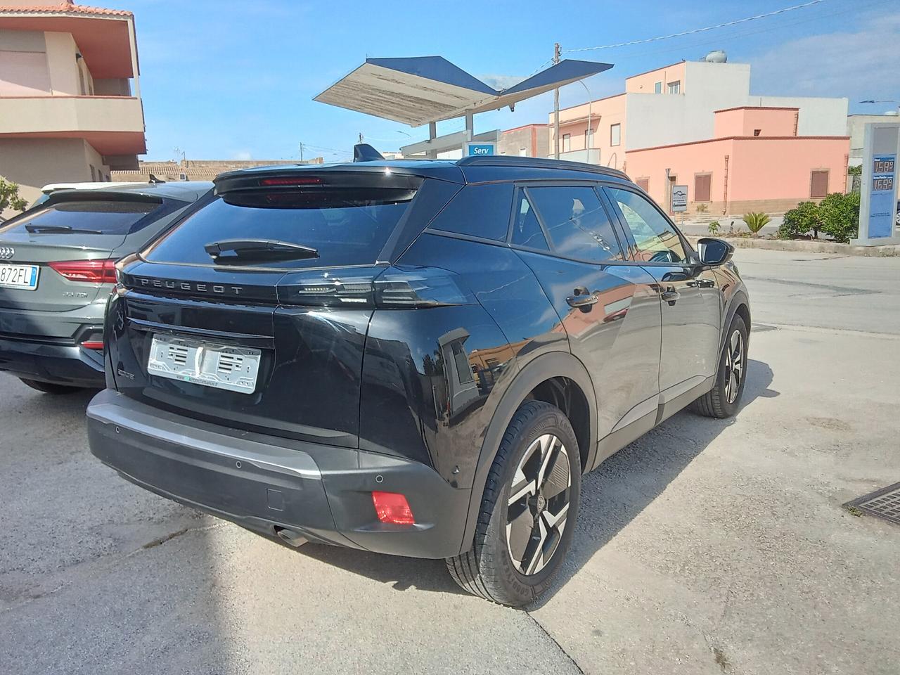 Peugeot 2008 PureTech 100 S&S Allure