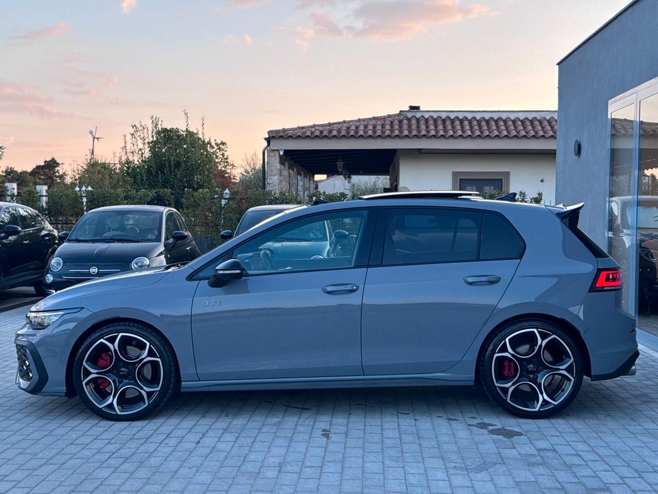 Volkswagen Golf GTI 2.0 TSI DSG 8.5 HEAD UP TETTO FENDIN IQ LIGHT PRONTA CONSEGNA