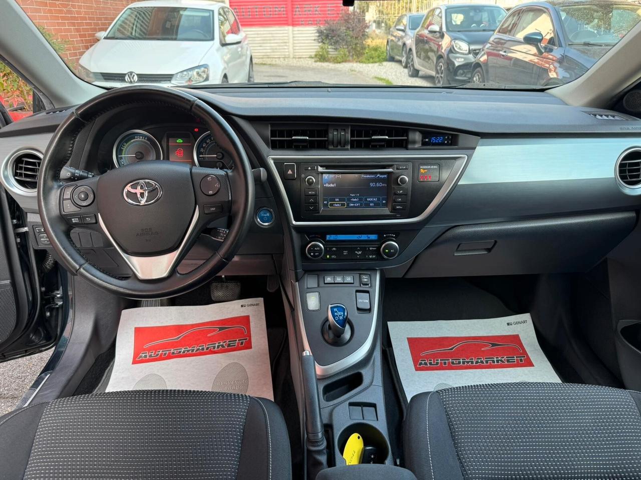 Toyota Auris Touring Sports 1.8 Hybrid Lounge