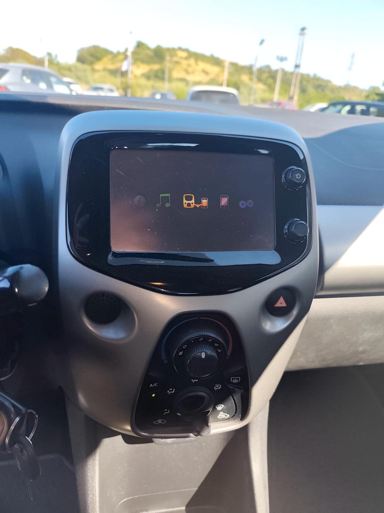 Citroen C1 VTi 68 5 porte Shine