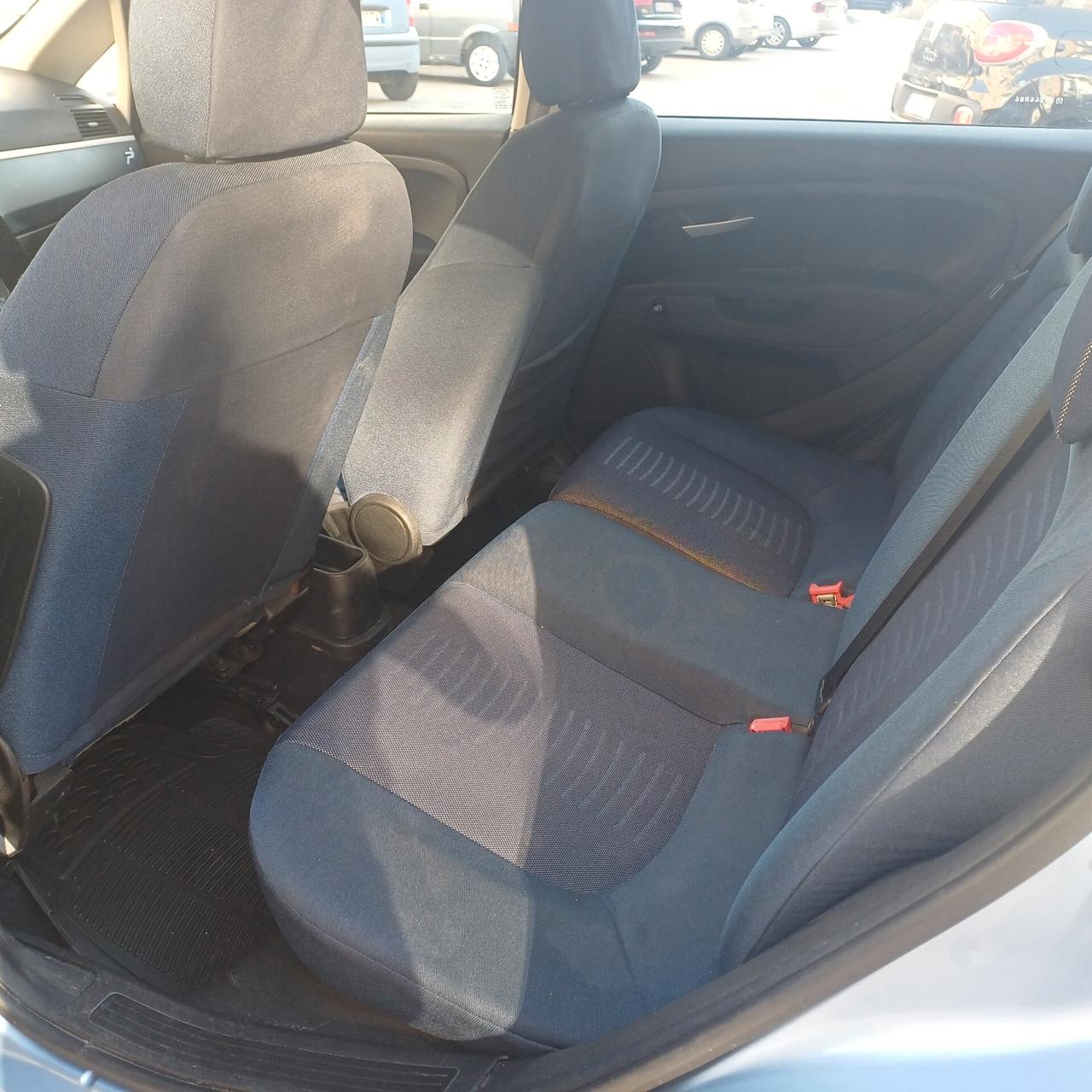Fiat Grande Punto 1.3 MJT 75 CV 5 porte Active