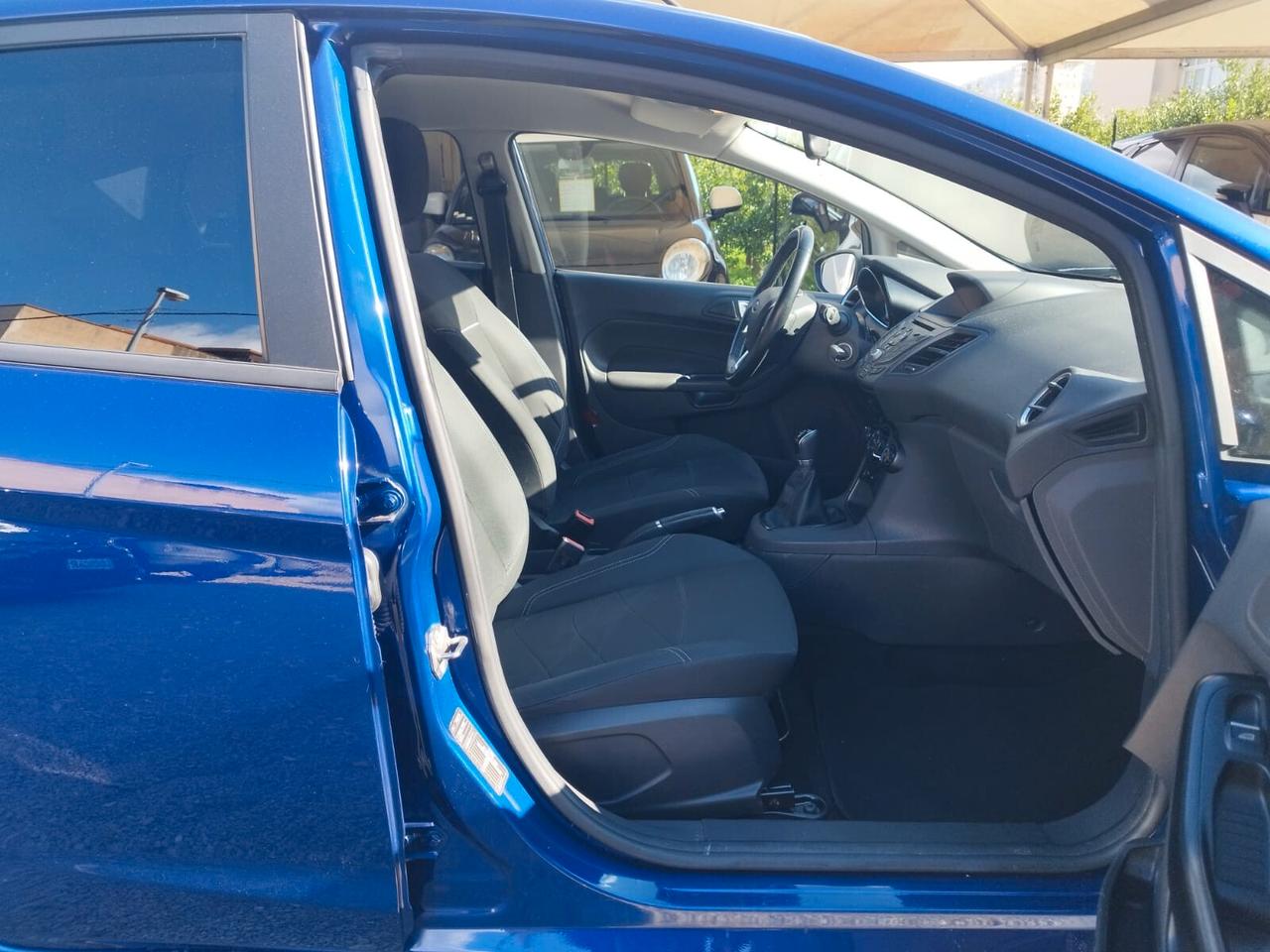Ford Fiesta 1.5 TDCi 75CV 5 porte Titanium