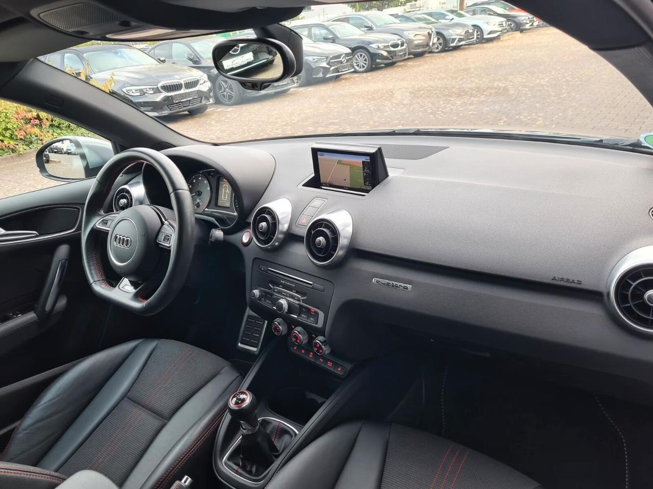 Audi A1 S1 SPB 2.0 TFSI quattro-NAVI