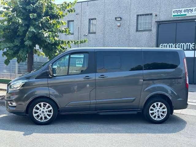 Ford Tourneo Custom 320 L1 H1 Titanium 2.0TDCi 185 Cv Auto 8 POSTI IVA