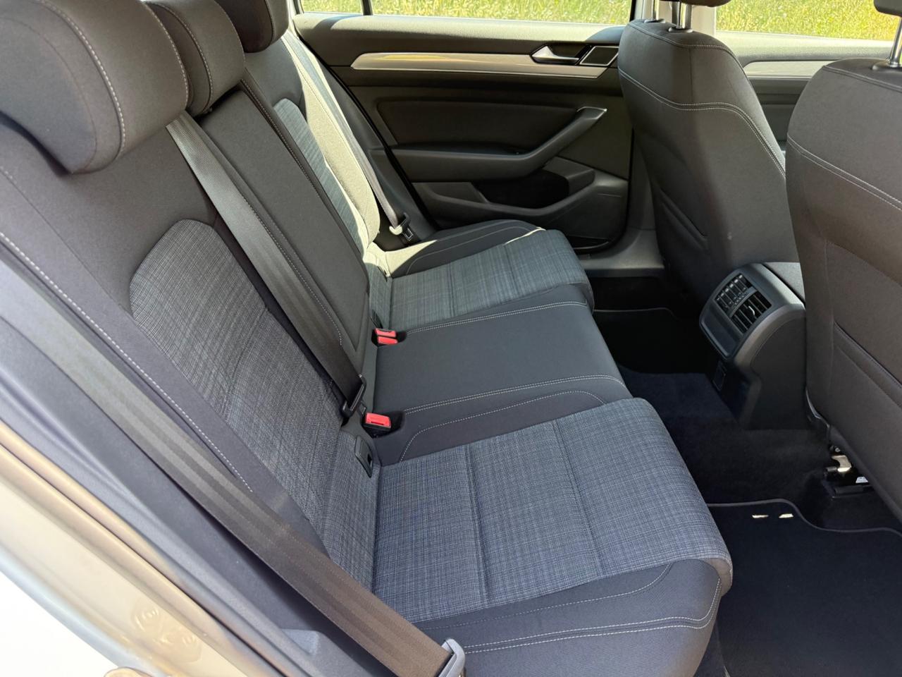 Volkswagen Passat Variant 2.0 TDI SCR EVO DSG Executive