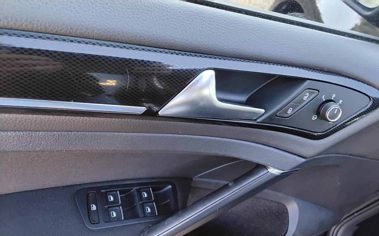 Volkswagen Golf 1.6 TDI DPF 5p. Highline