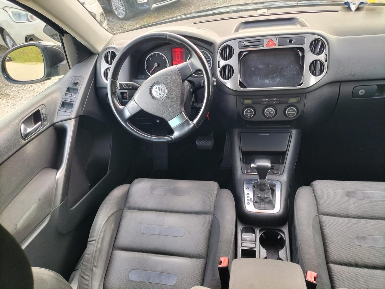 Volkswagen Tiguan 2.0 16V TDI DPF Trend & Fun (18°)