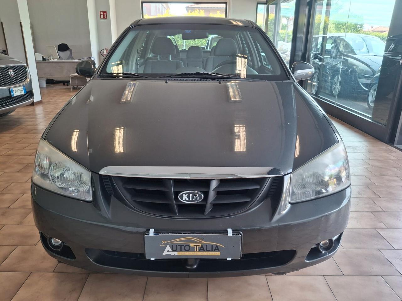 Kia Cerato 1.5 crdi 16v*NEOPATENTATI