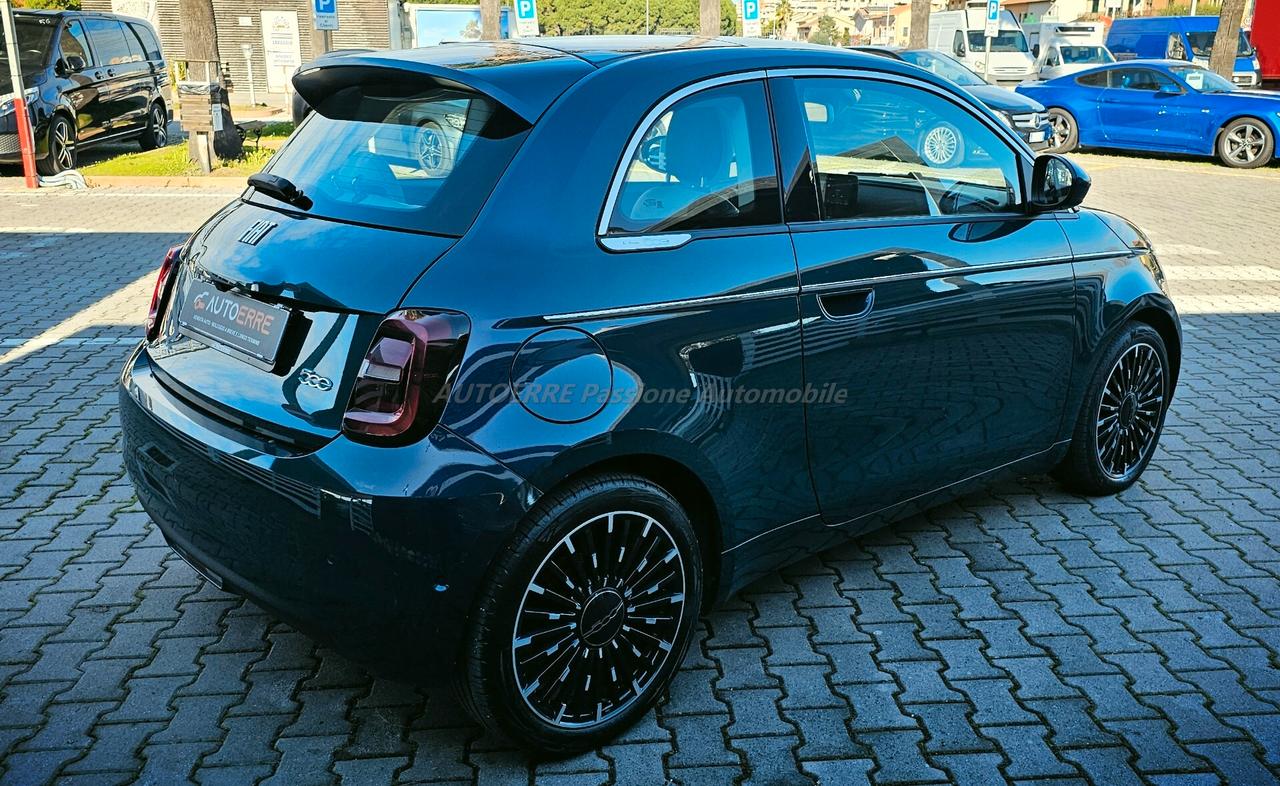 Fiat 500 La Prima