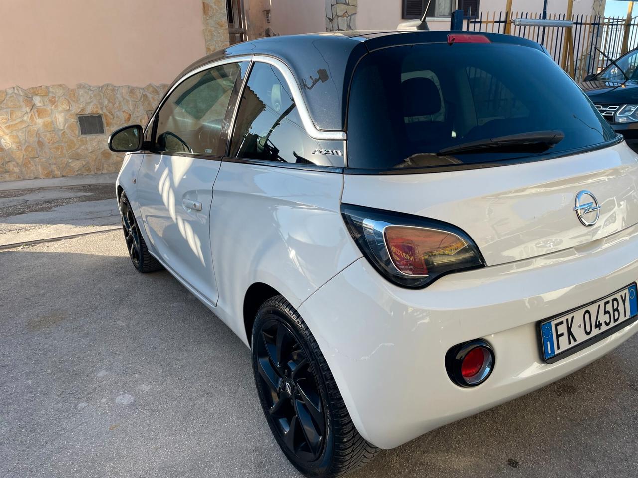 Opel Adam 1.4 87 CV GPL Tech Black Jack