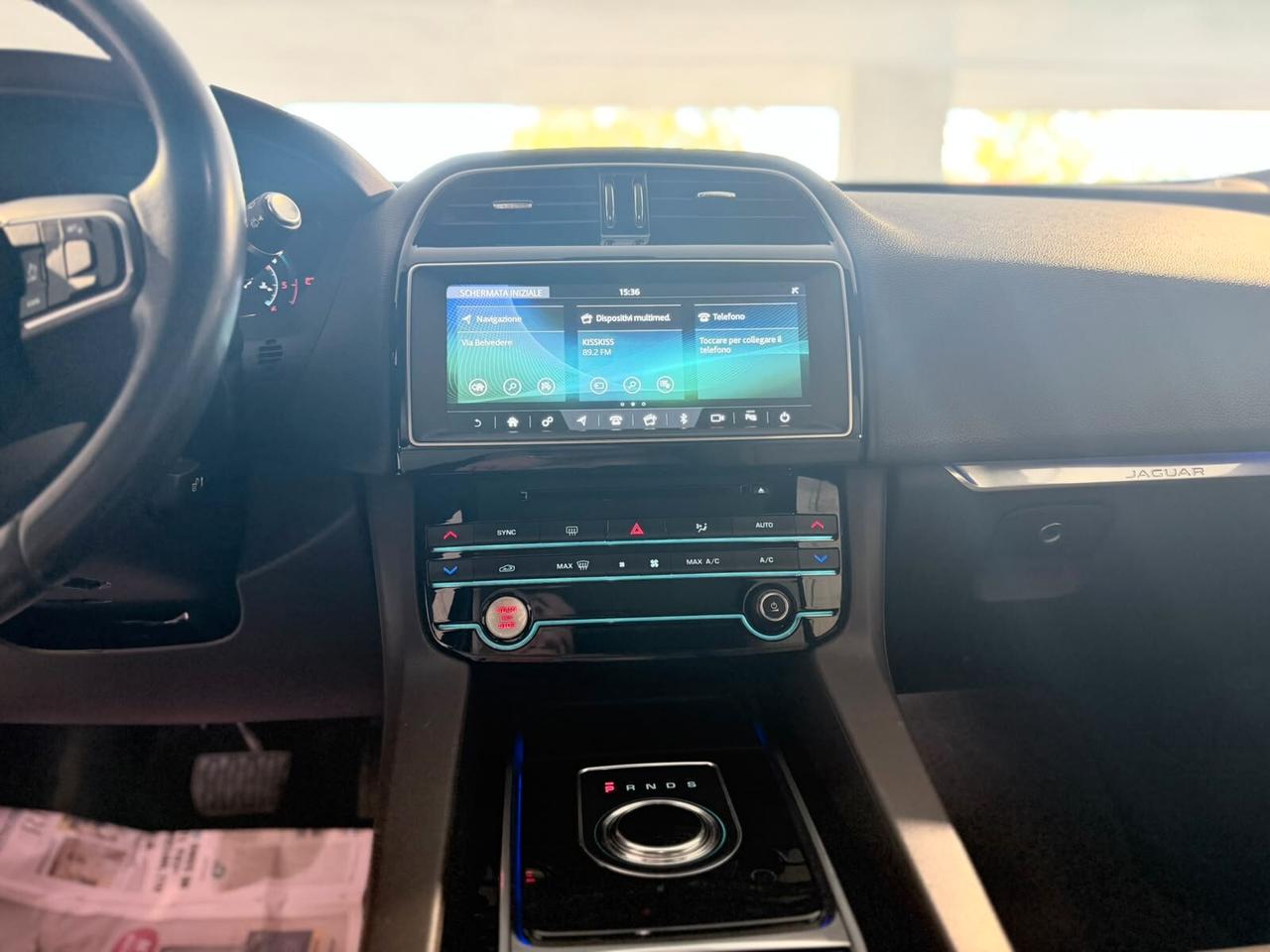 JAGUAR F-PACE PORTFOLIO 2.0AWD 180CV PRONTA CONSEGNA