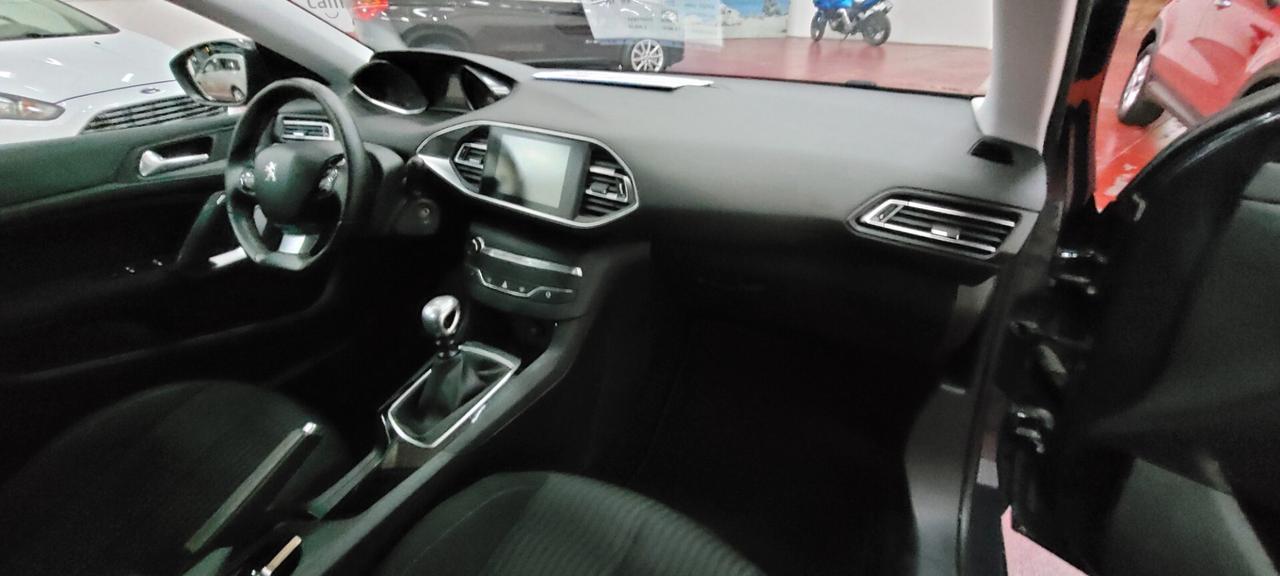 Peugeot 308 BlueHDi 120 S&S SW Active