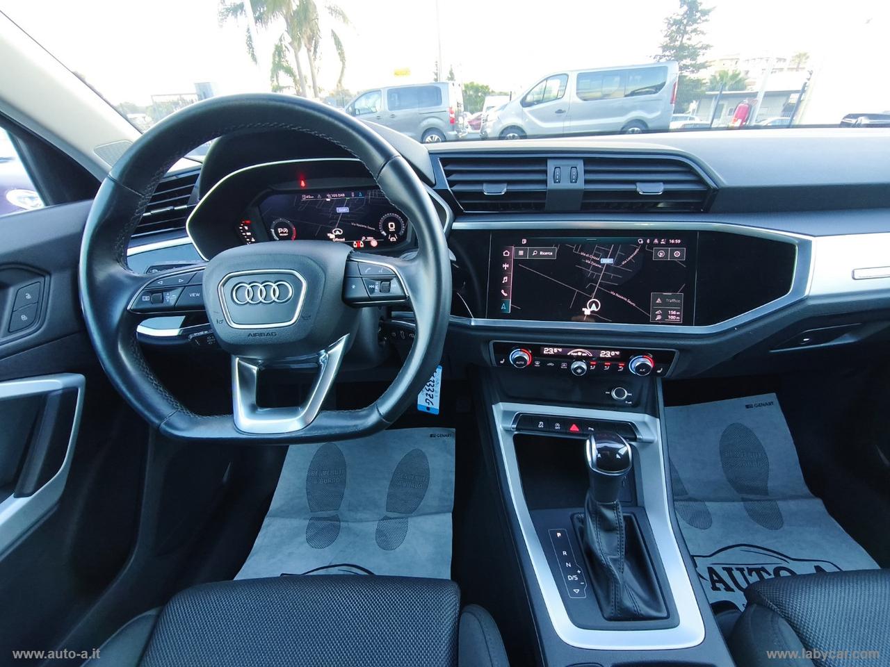 AUDI Q3 35 TDI S tronic Business Advanced