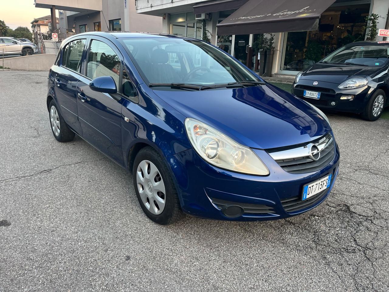 Opel Corsa 1.2benzina/80CV/neopatentati/Euro4/unico proprietario/5Porte e 5Posti