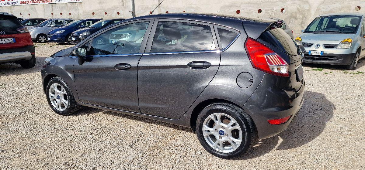 FORD Fiesta 1.4 5p. Bz.- GPL Titanium
