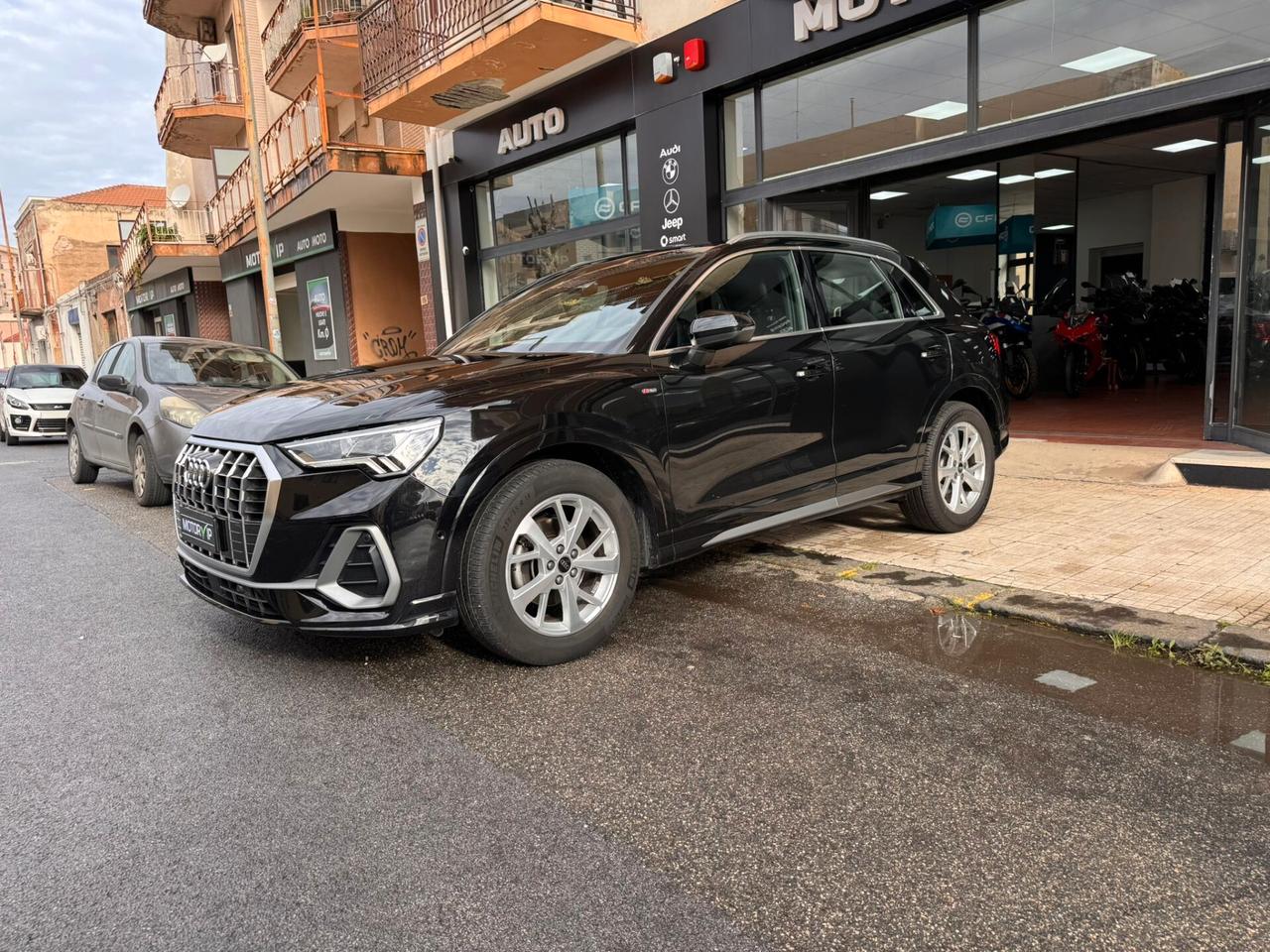 Audi Q3 35 TDI S tronic line edition TUA DA 400€ ANTICIPO 0