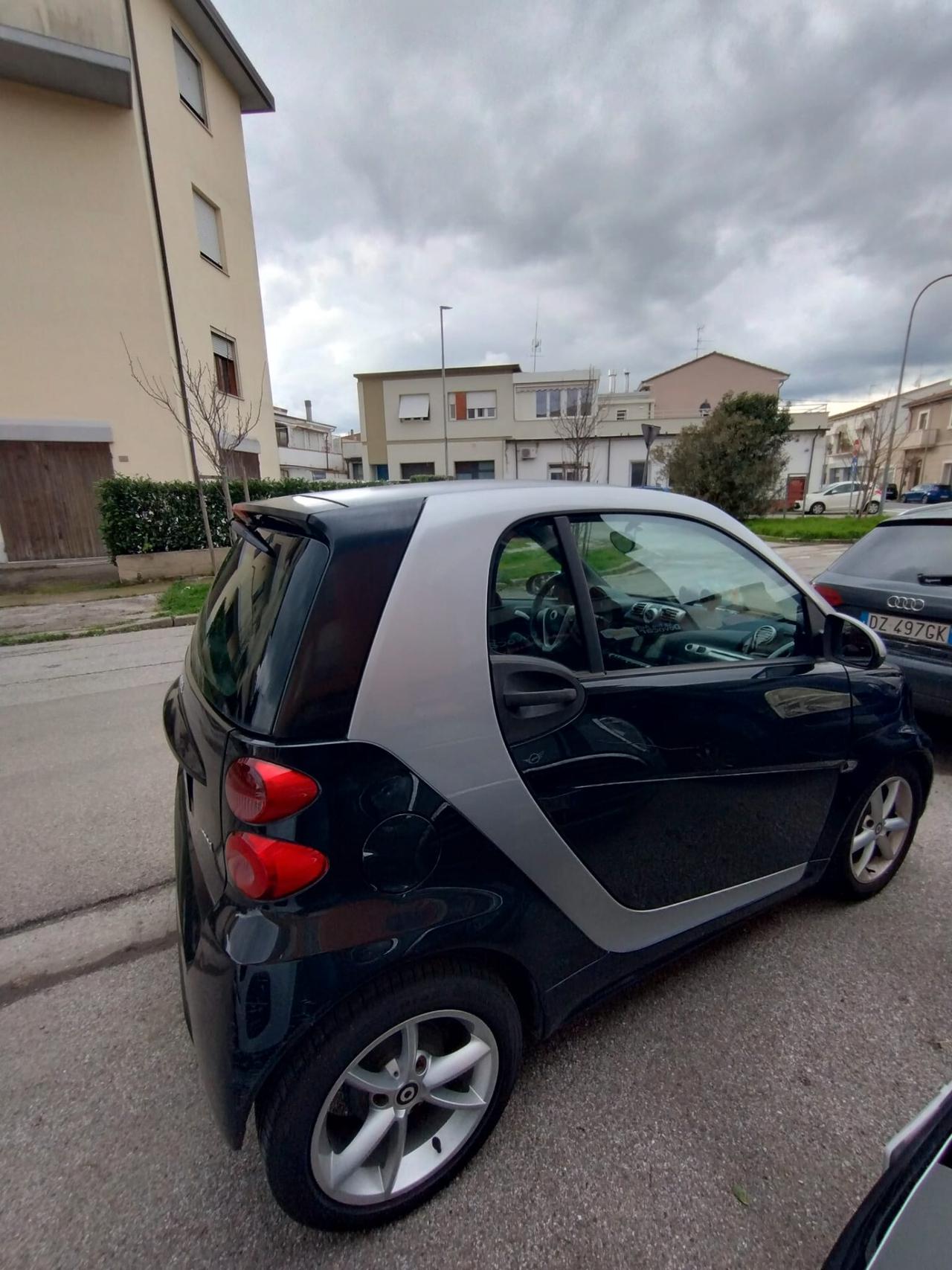 Smart ForTwo 1000 52 kW MHD coupé pulse