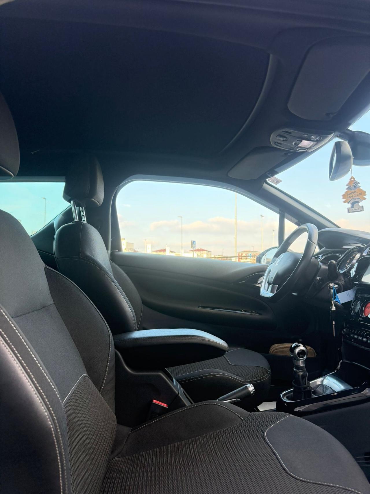 Ds DS3 3 1.2 VTi 82 Chic Cabrio