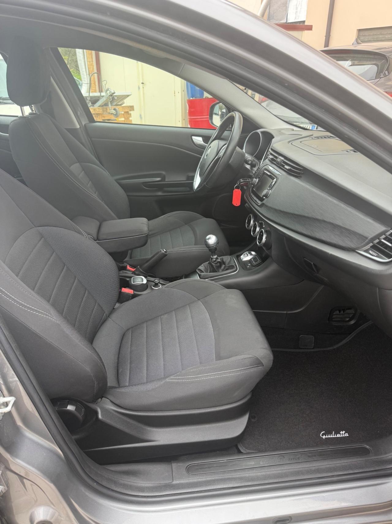 Alfa Romeo Giulietta 1.6 JTDm 120 CV
