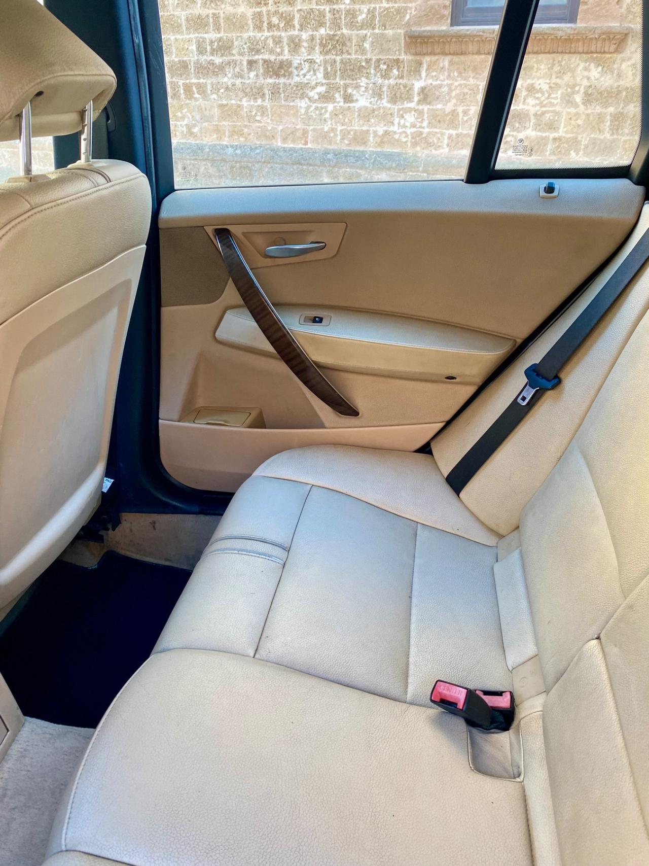 Bmw X3 3.0d GANCIO TRAINO
