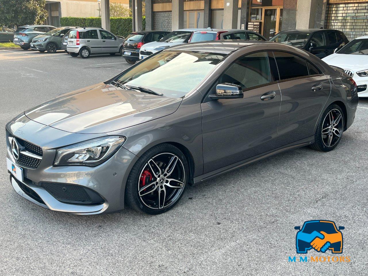 Mercedes-Benz CLA 200 Premium AMG