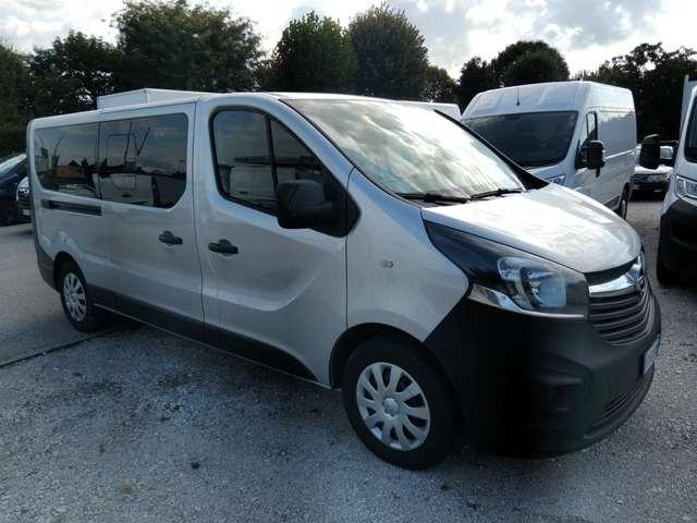 Opel Vivaro 9 POSTI