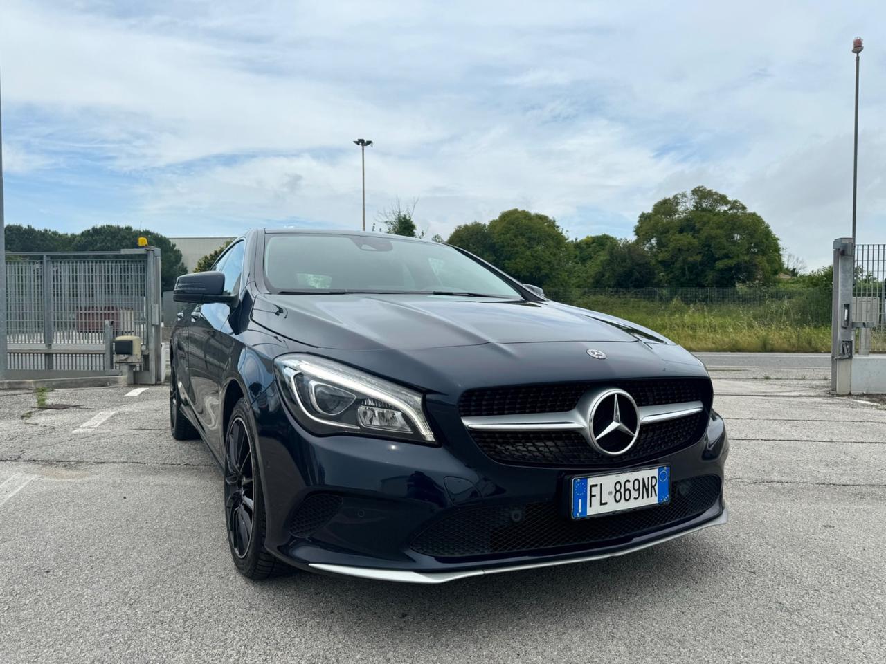MERCEDES CLA 200d S.B. Sport - Tetto Led Navi