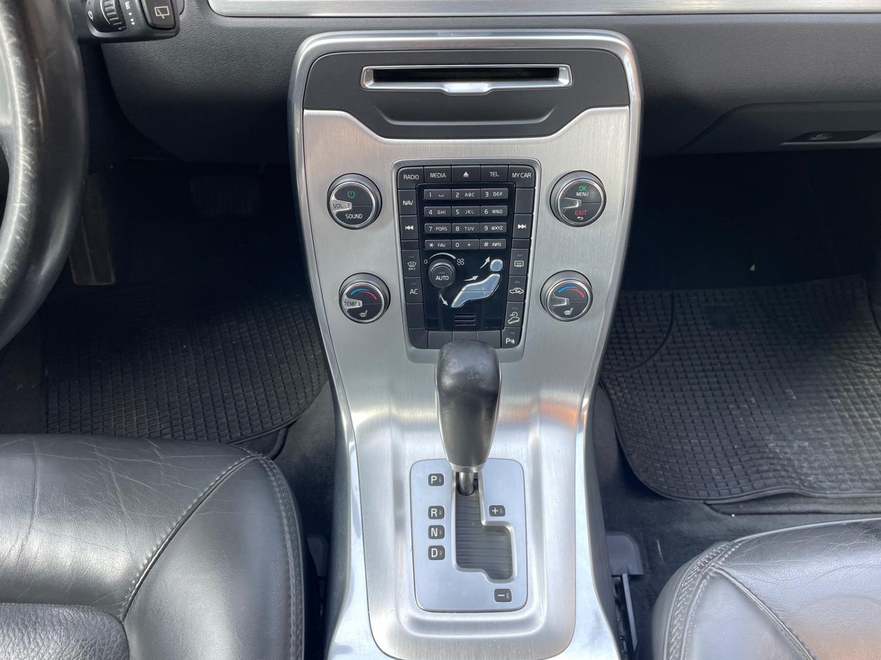 Volvo XC70 D5 AWD Geartronic Summum/GARANZIA