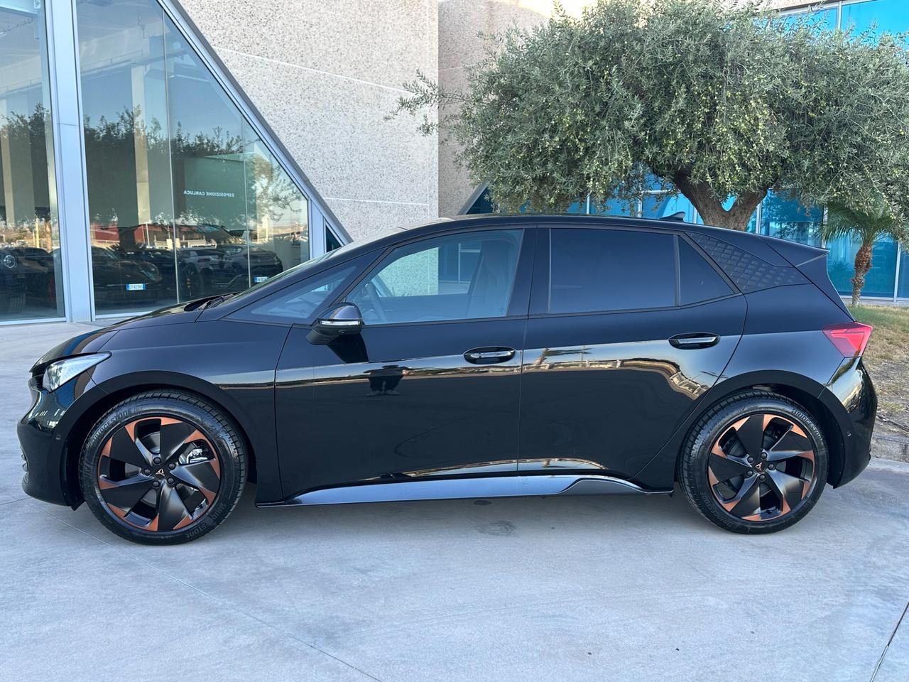 CUPRA Born Impulse+ 231cv possibilità noleggio no scoring