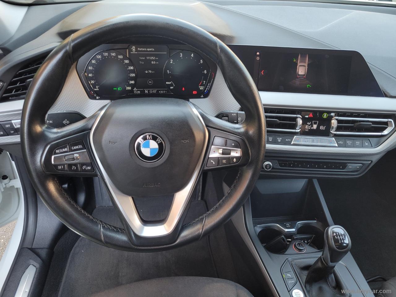 BMW 118i 5p. Advantage