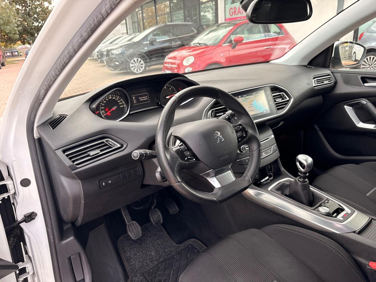 Peugeot 308 1.6 e-HDi 115 CV Stop&Start GT line