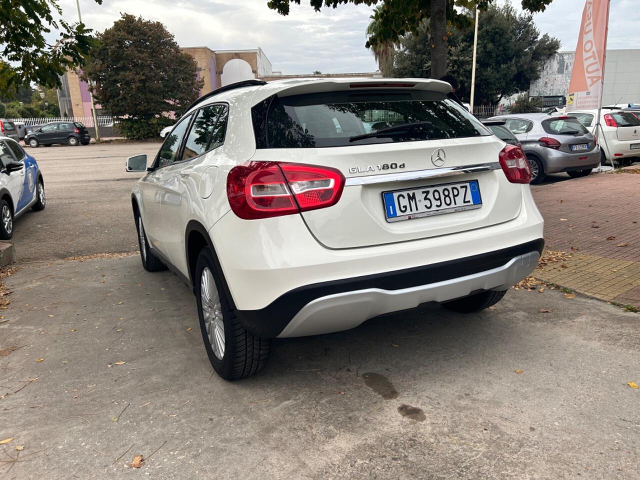 Mercedes GLA 180 d Automatic Executive