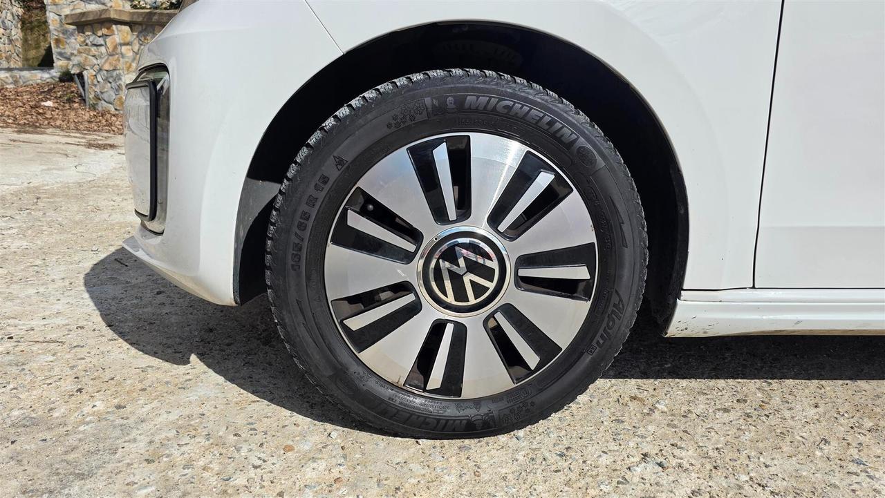 Volkswagen up! e-up! 82 CV