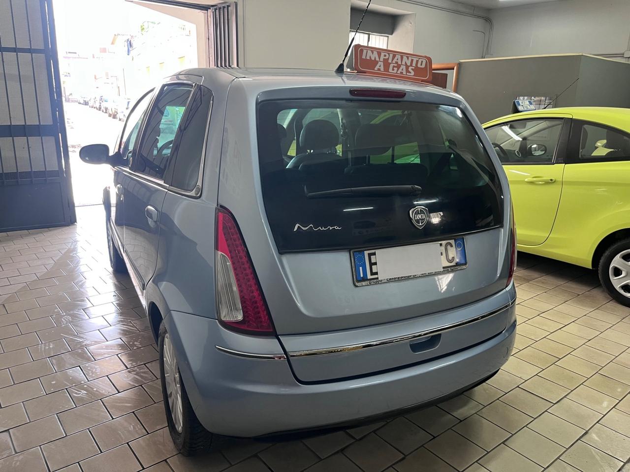 Lancia MUSA gpl platino 82000 km 2010