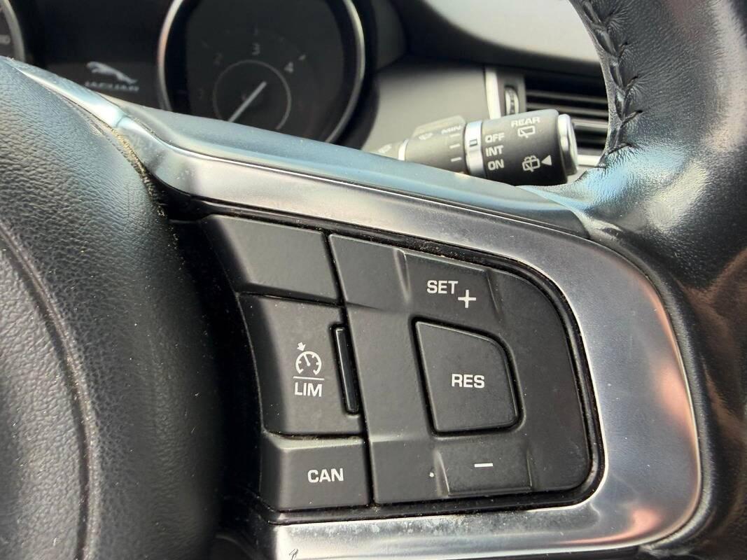 Jaguar E-Pace 2.0d i4 R-Dynamic S fwd 150cv my19