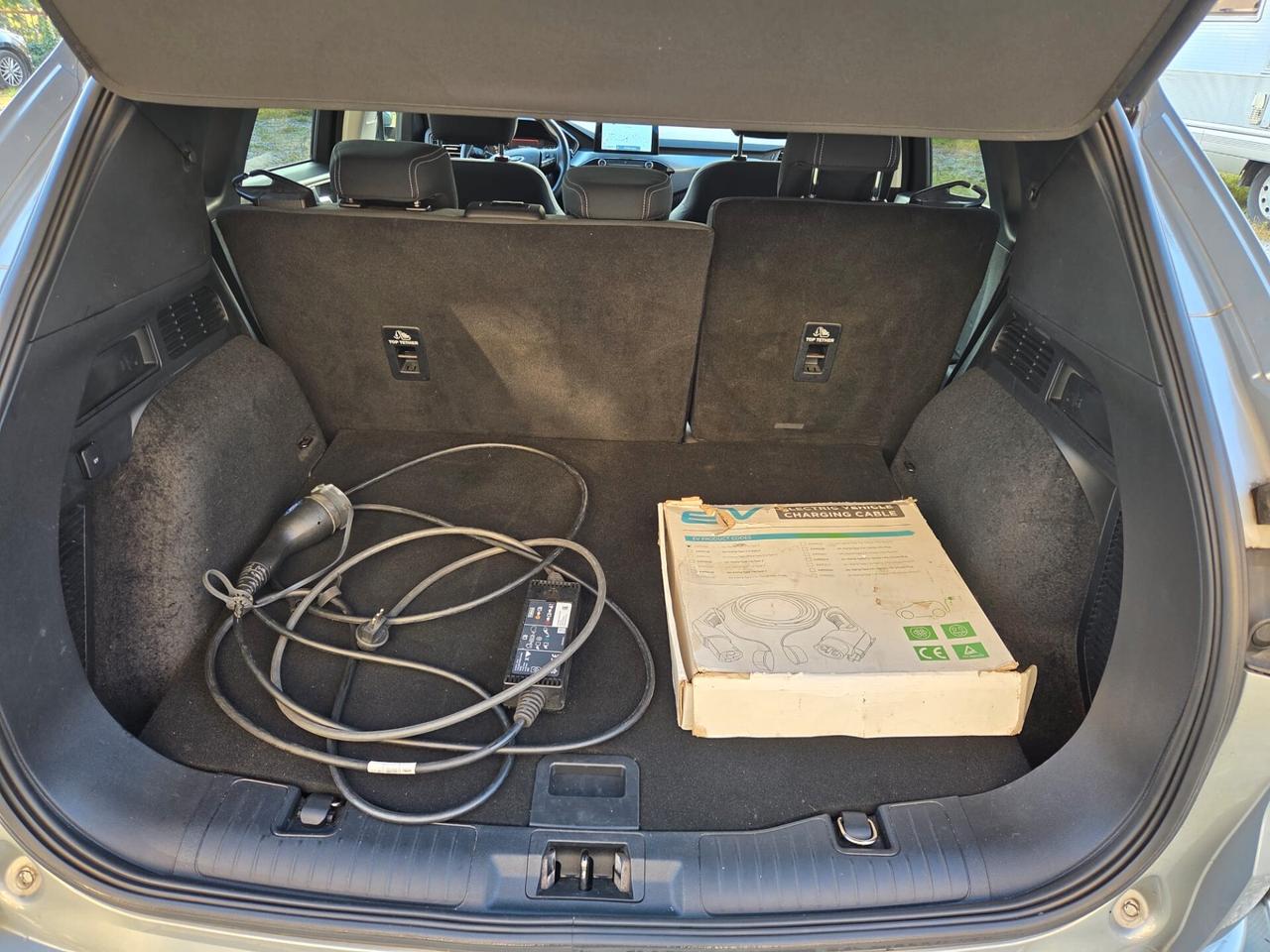 Ford Kuga 2.5 Hybrid 225 CV CVT 2WD Titanium X