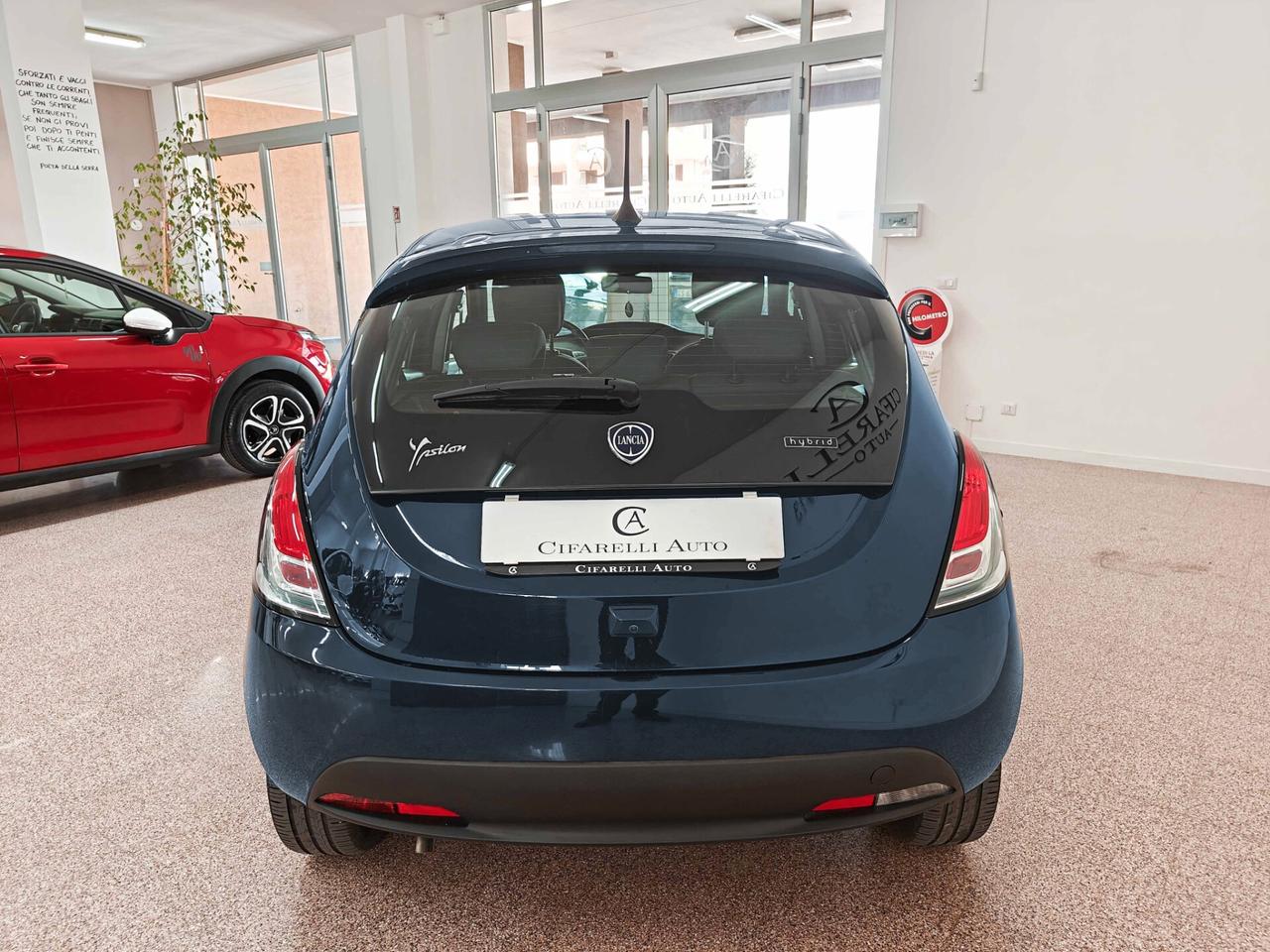 Lancia Ypsilon 1.0 FireFly 5 porte S&S Hybrid Gold Plus