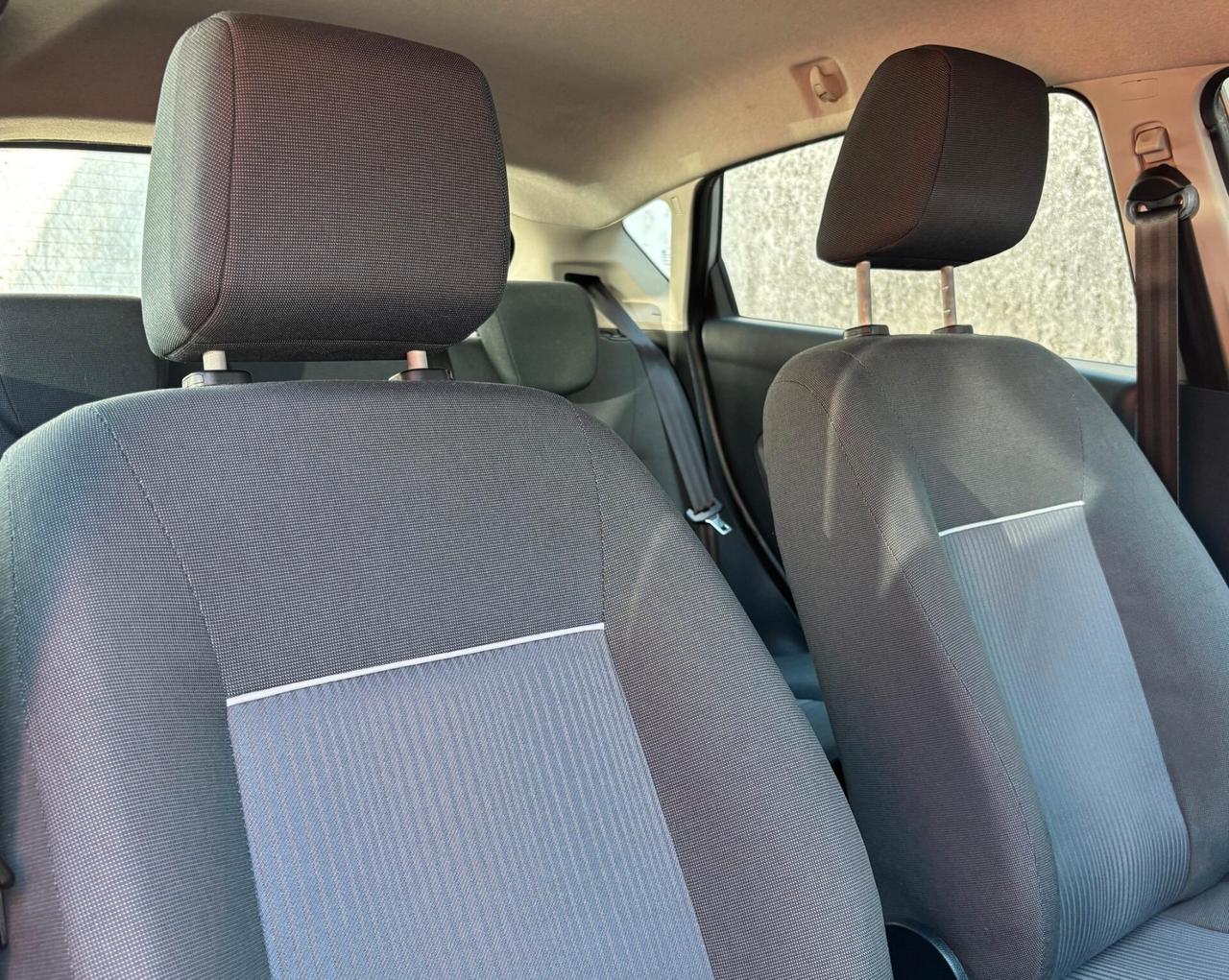 Ford Fiesta 1.2 benzina Neopatentati