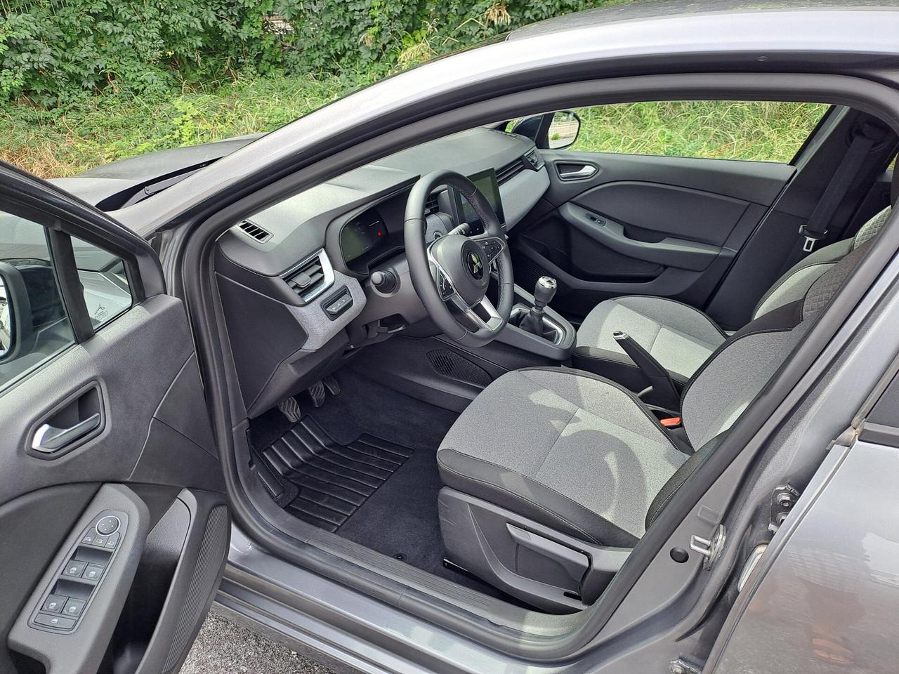 Mitsubishi Colt 1.0L turbo 90 CV Invite