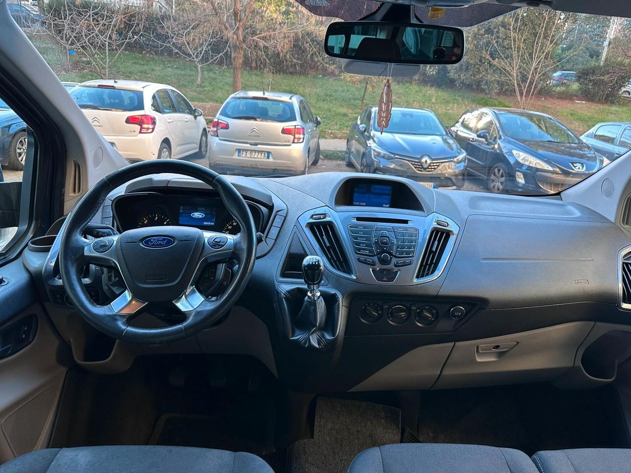 Ford Tourneo Custom 2.2 tdci 9 posti - NOLEGGIO