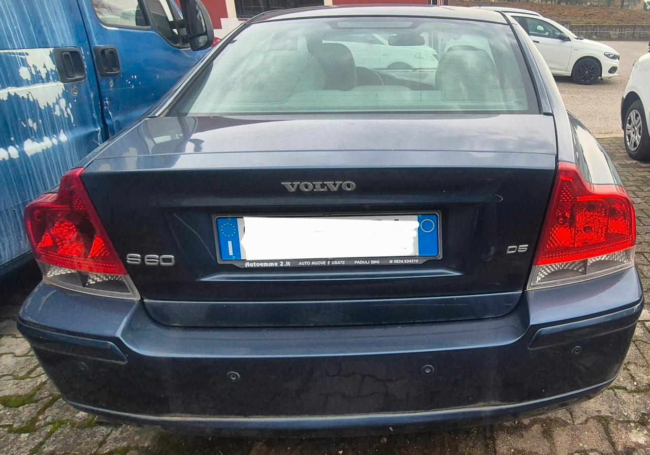 Volvo S60 2.4 D5 20V (185CV) cat Momentum