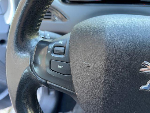 PEUGEOT 208 1.2 82CV ALLURE UNIPROPRIETARIO 5 PORTE