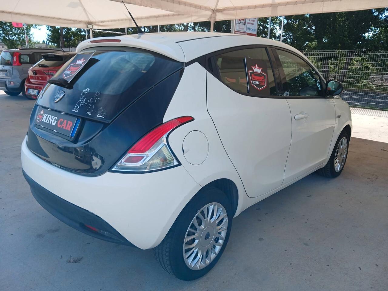 Lancia Ypsilon 1.2 69 CV 5 porte GPL Ecochic Gold km 109000 impianto casa madre rinnovato