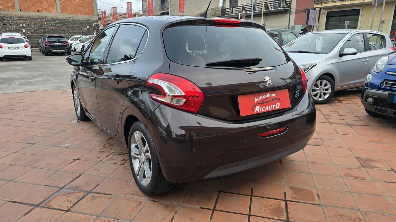 Peugeot 208 1.6 e-HDi 92 CV Stop&Start 5 porte Allure
