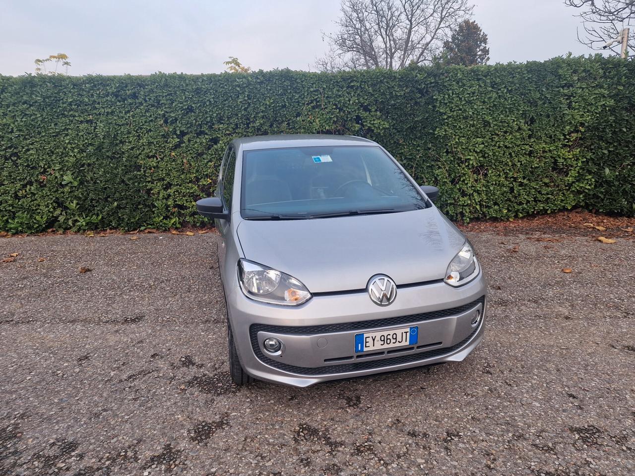 Volkswagen Up 1.0 75cv ASG