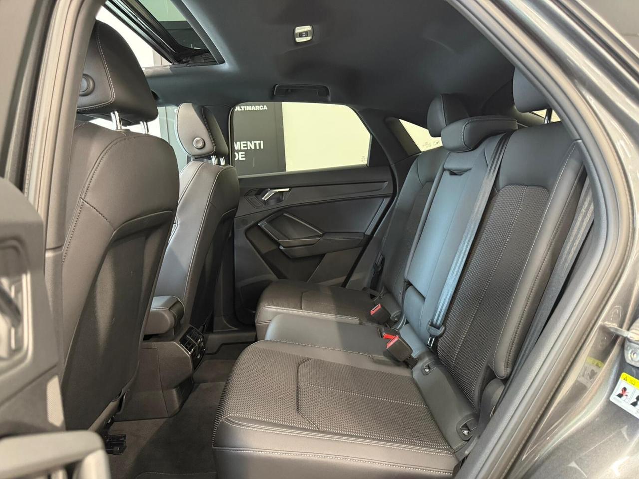 Audi Q3 35 TFSI S tronic S line edition TETTO
