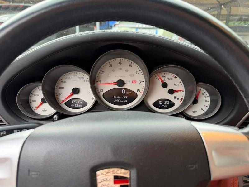 Porsche Carrera 996 911 CARRERA COUPE' (997)