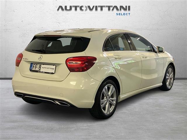 MERCEDES-BENZ A 180 D Sport Auto my16