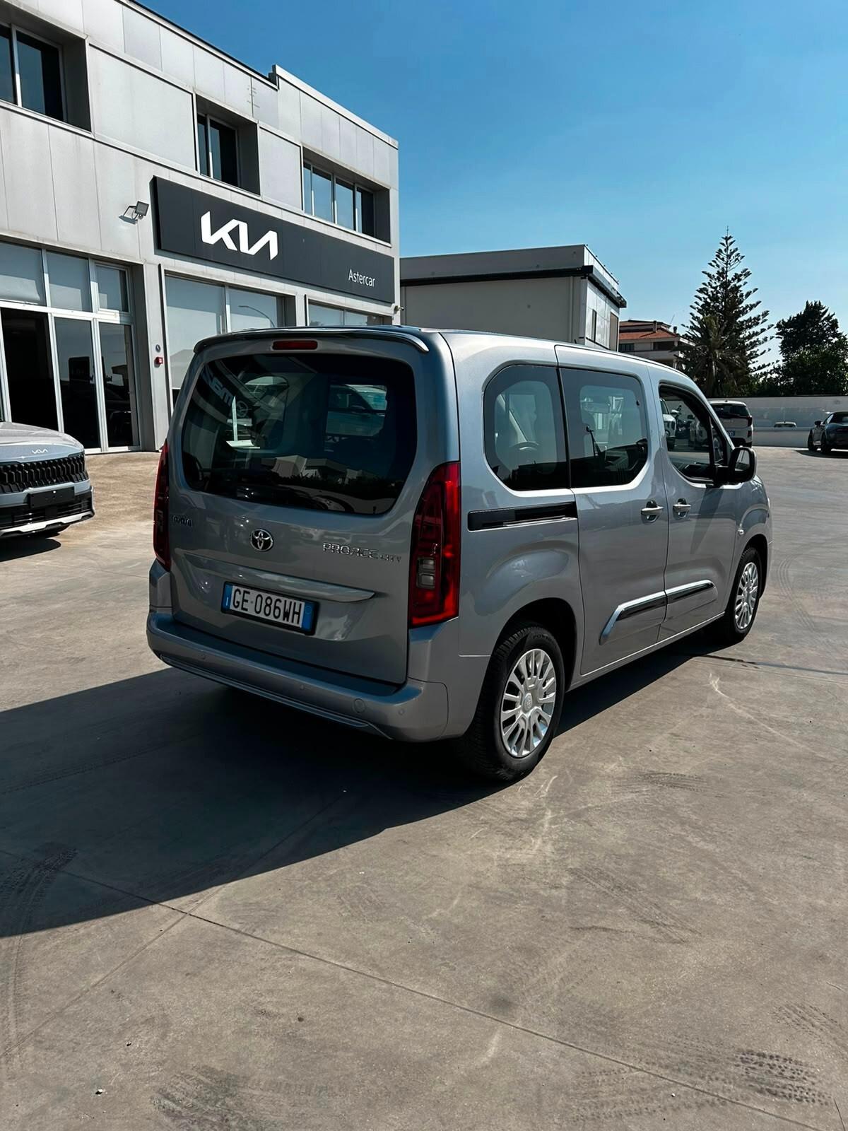 Toyota Proace Verso 1.5D L0 D Lounge