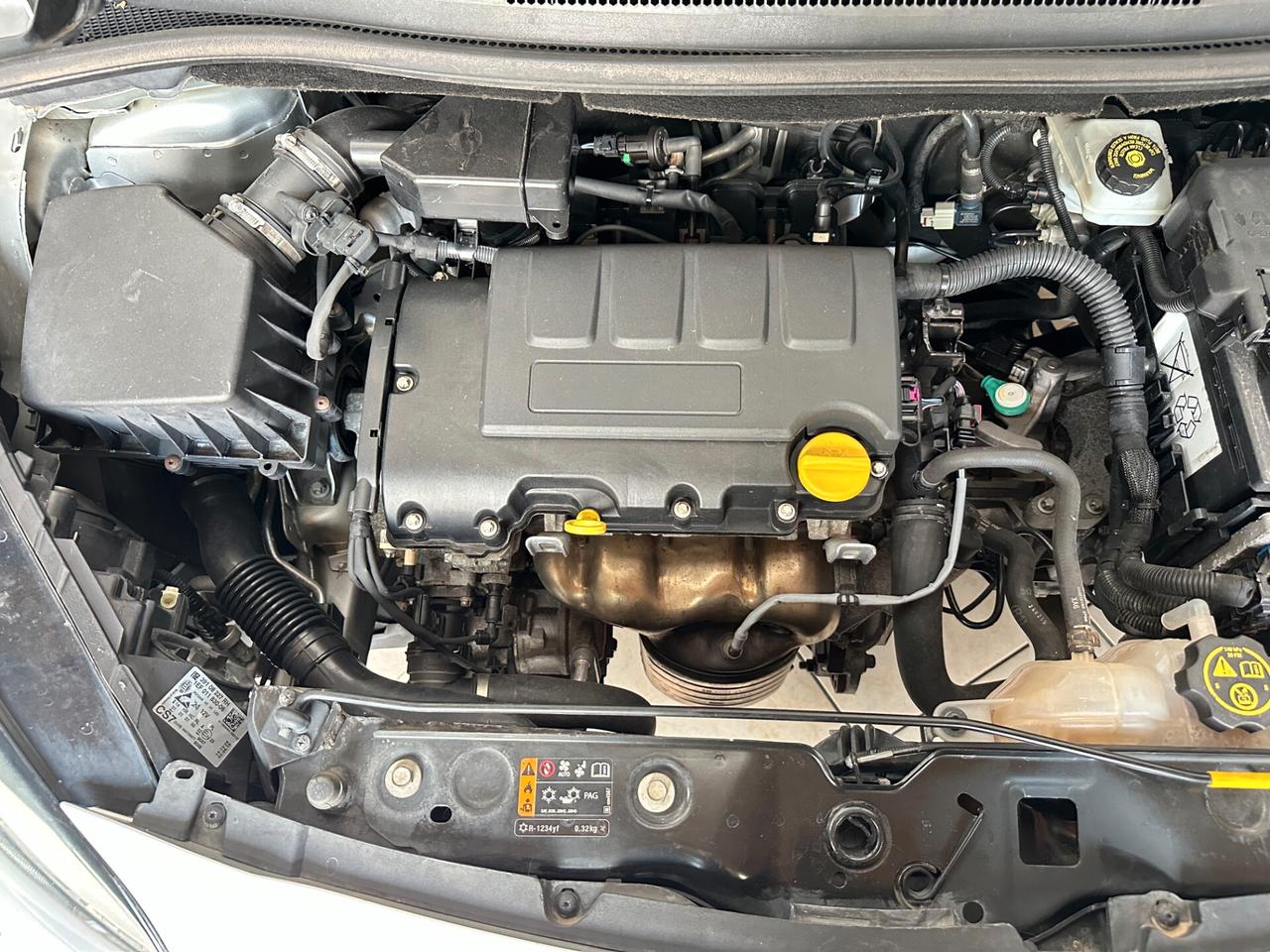 Opel Corsa 1.2 5 porte